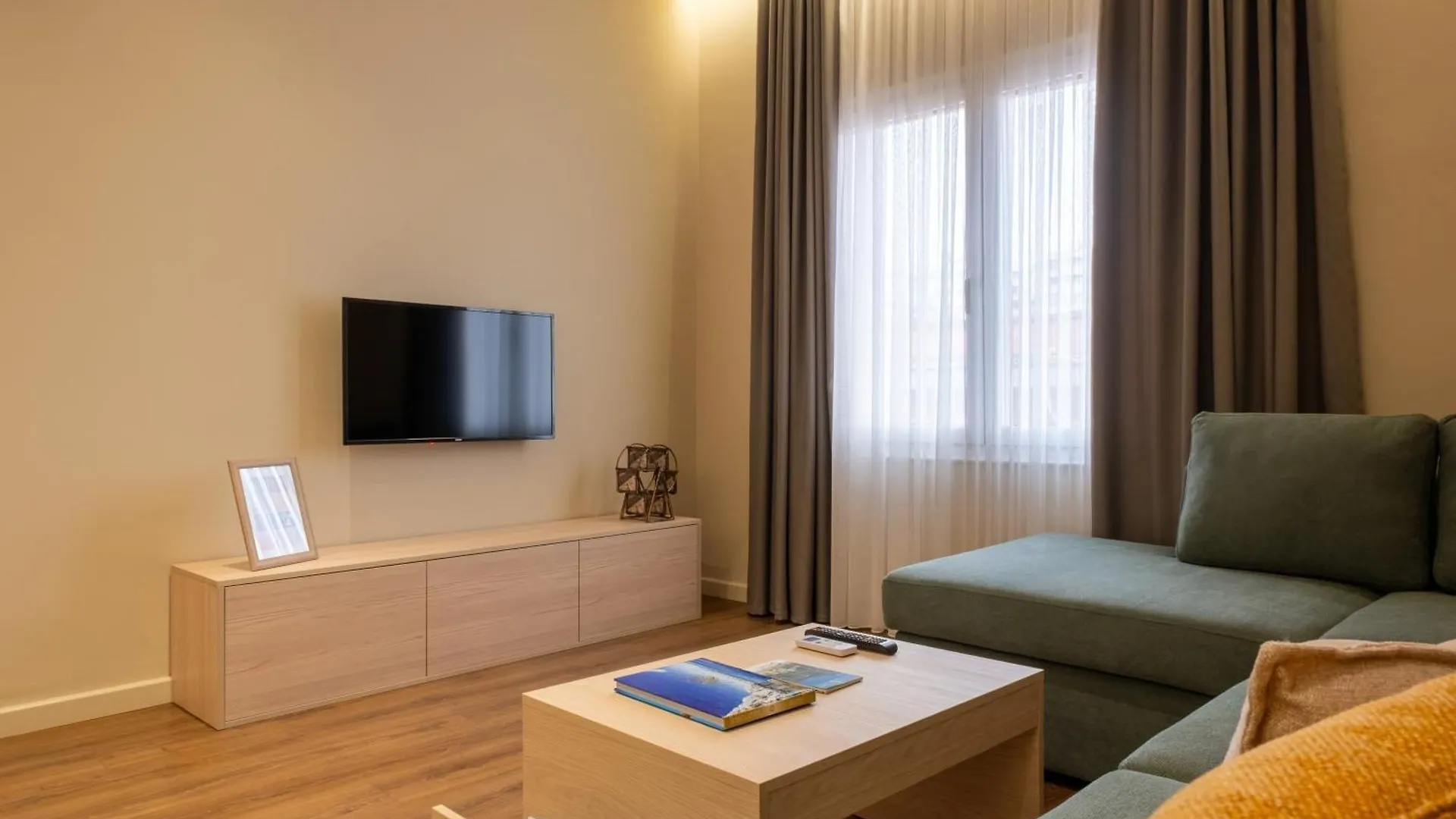 Nolan Apartment Dıraç Arnavutluk