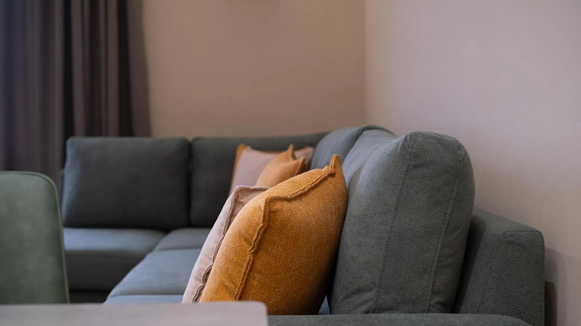 Nolan Apartment Dıraç