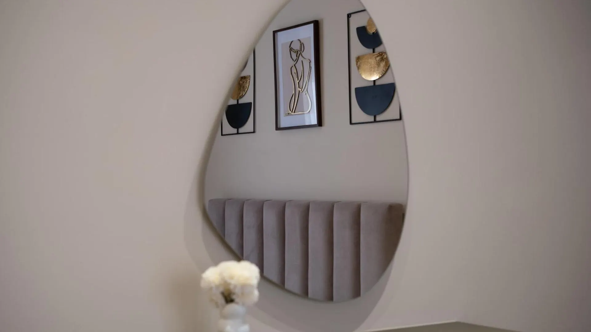 Nolan Apartment Dıraç