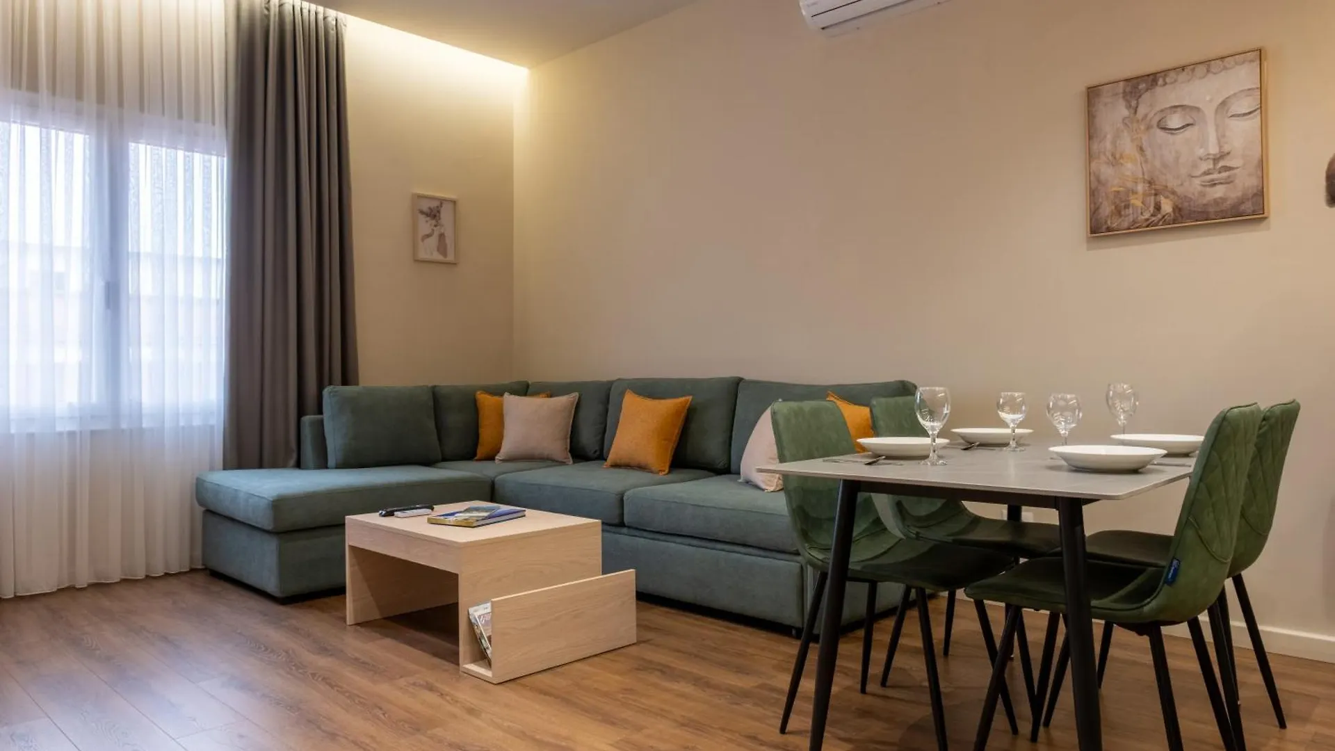 Nolan Apartment Dıraç