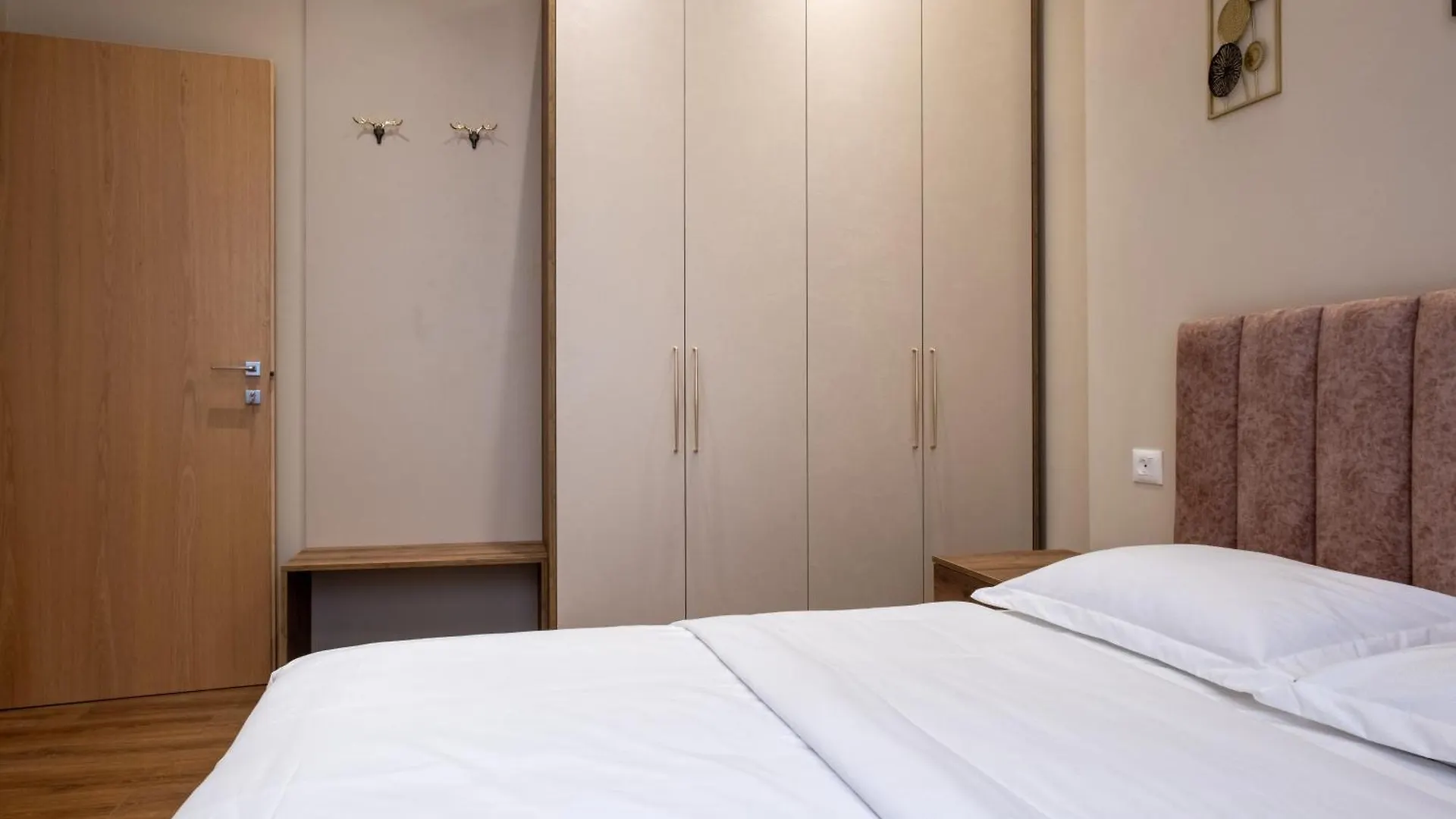 Nolan Apartment Dıraç Arnavutluk
